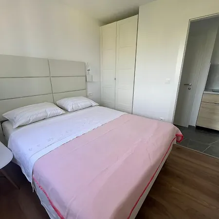 Apartment With A Parking Space Kastel Stafilic, - 22533 *