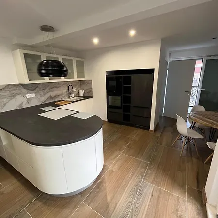 With Parking Space Kastel Stafilic, - 22533 Διαμέρισμα Kaštela