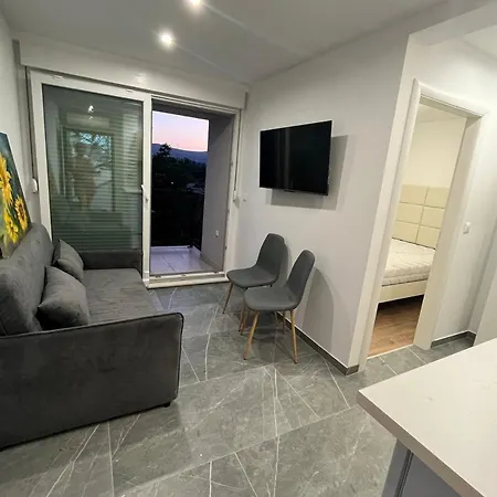 Apartment With A Parking Space Kastel Stafilic, - 22533 *