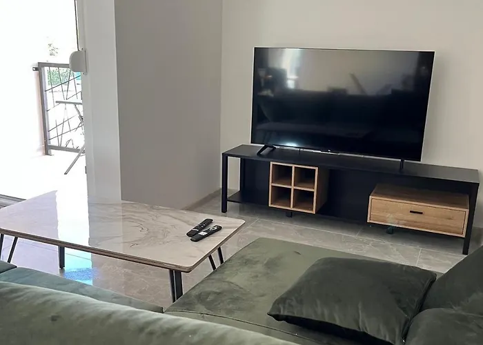 With Parking Space Kastel Stafilic, - 22533 Appartement