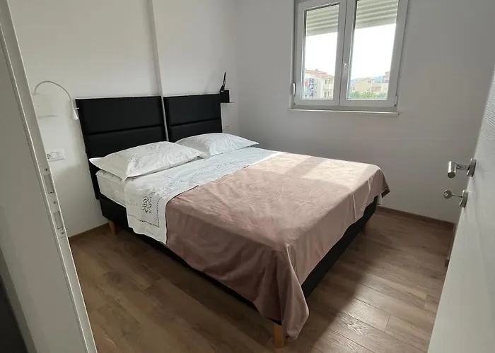 With Parking Space Kastel Stafilic, - 22533 Appartement Kaštela